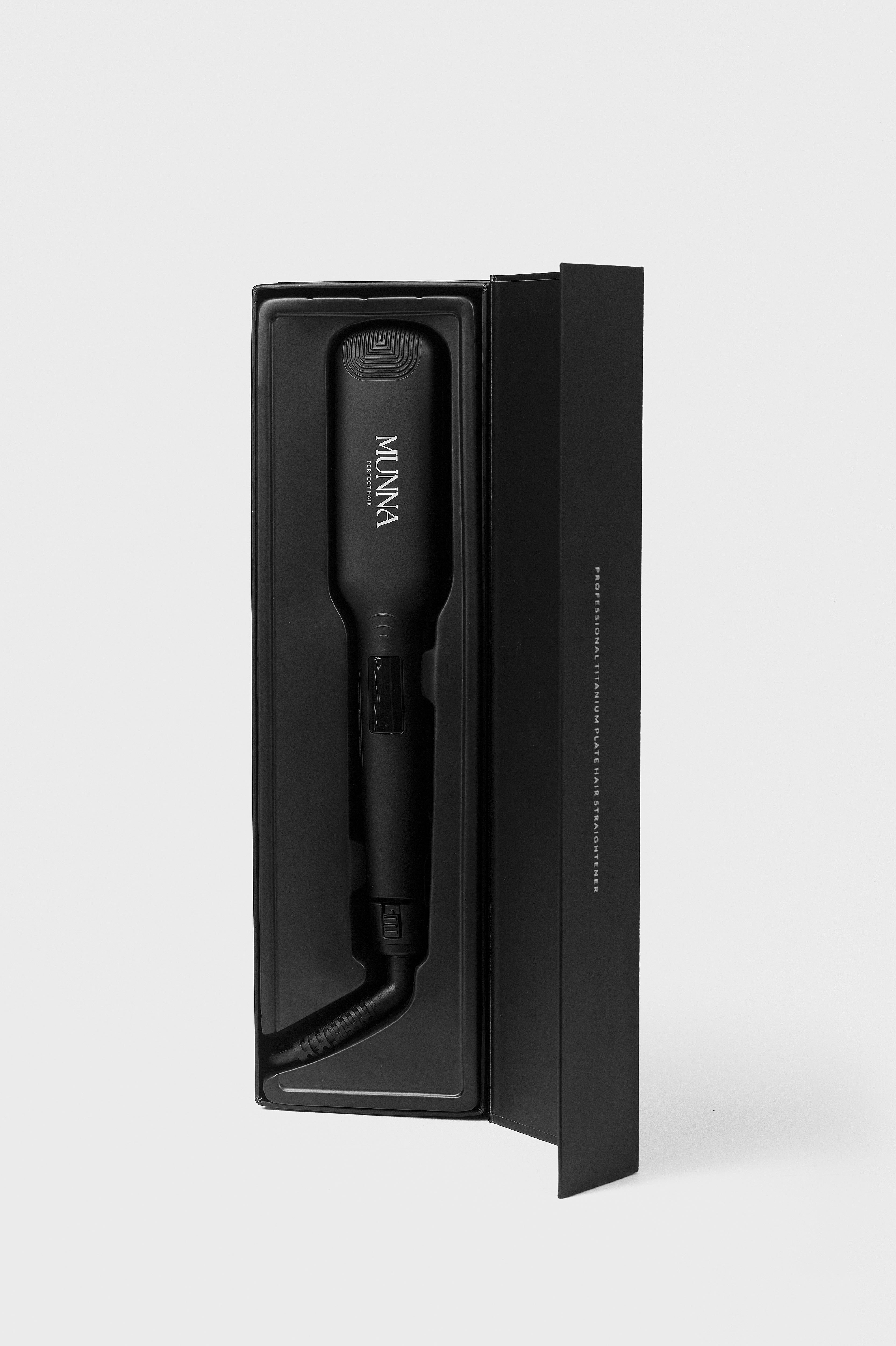 Plancha Profesional de Titanio MUNNA